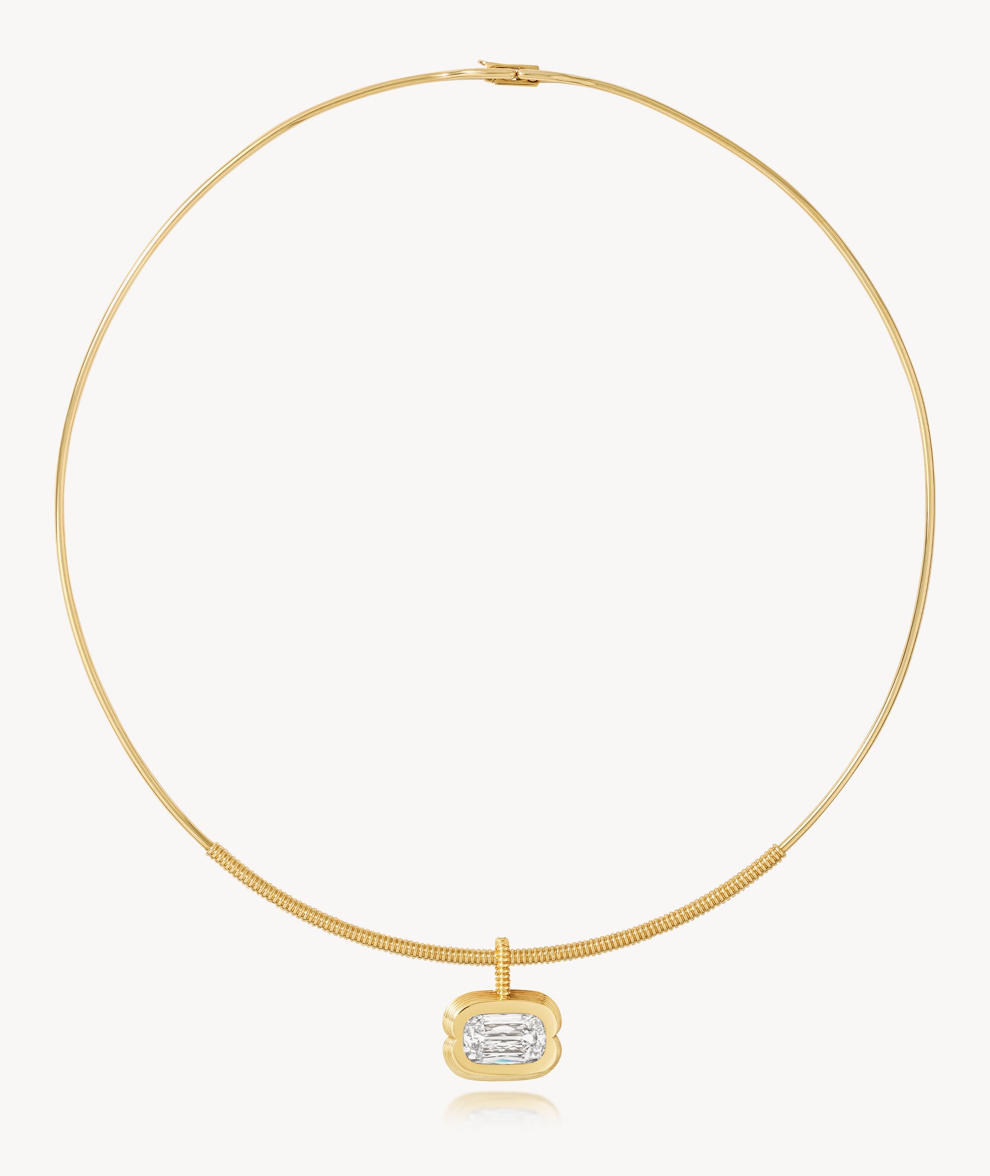 Delta Pendant & Collar