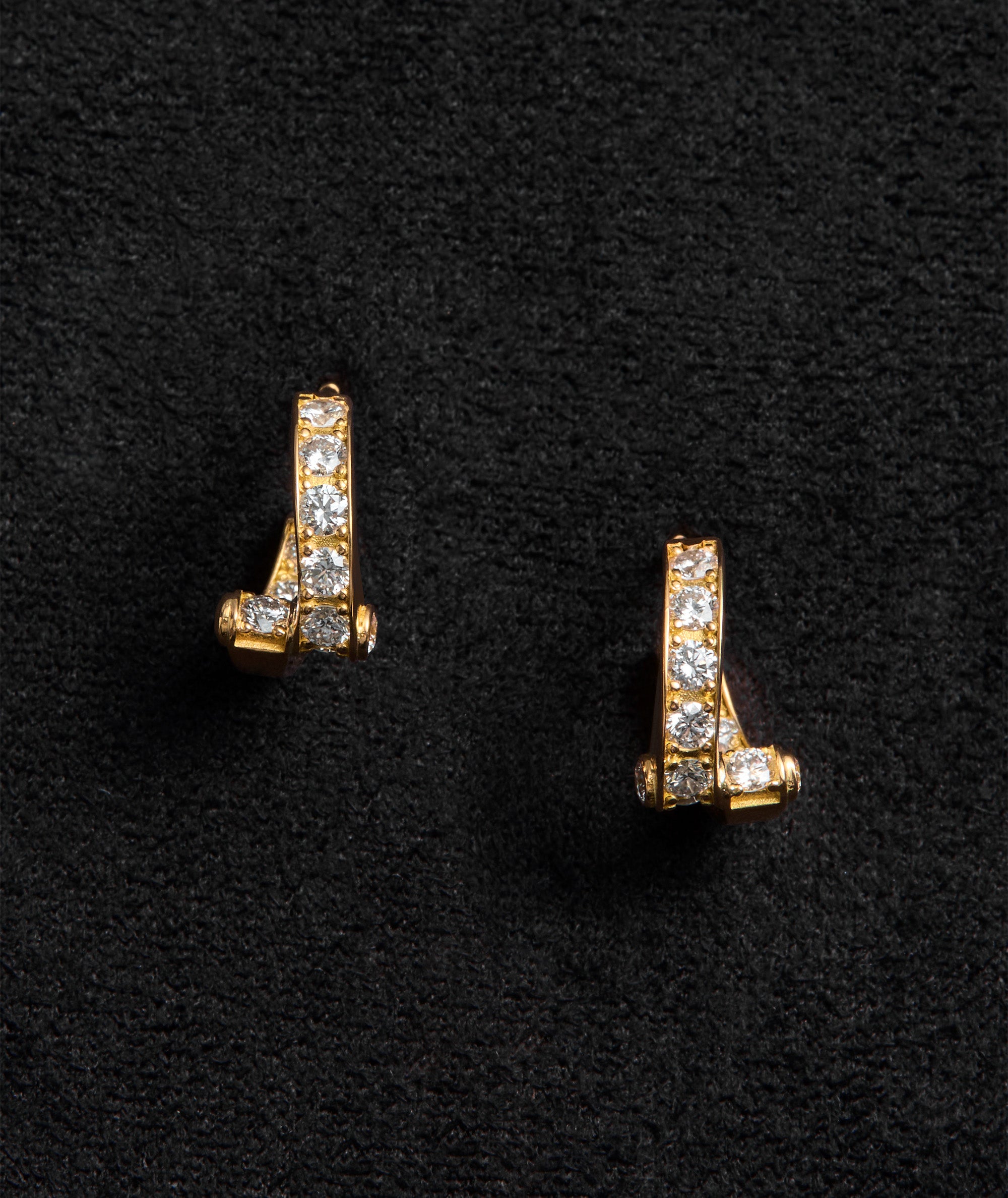 Coil Pavé Hoops