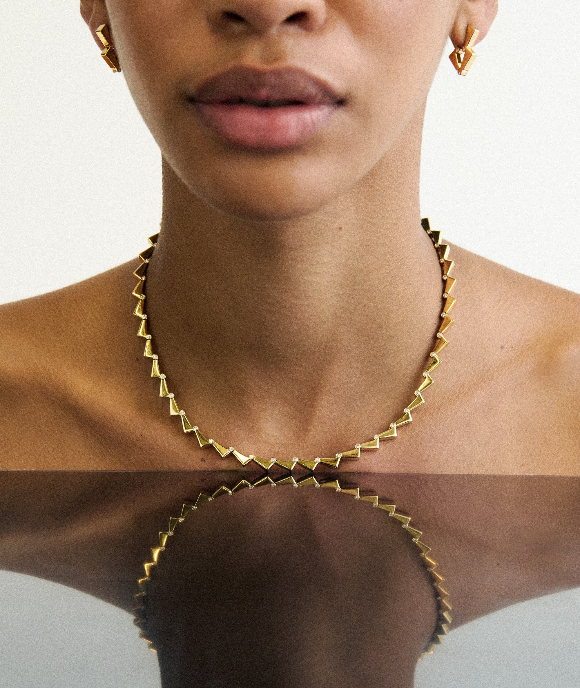 Hinged Collar