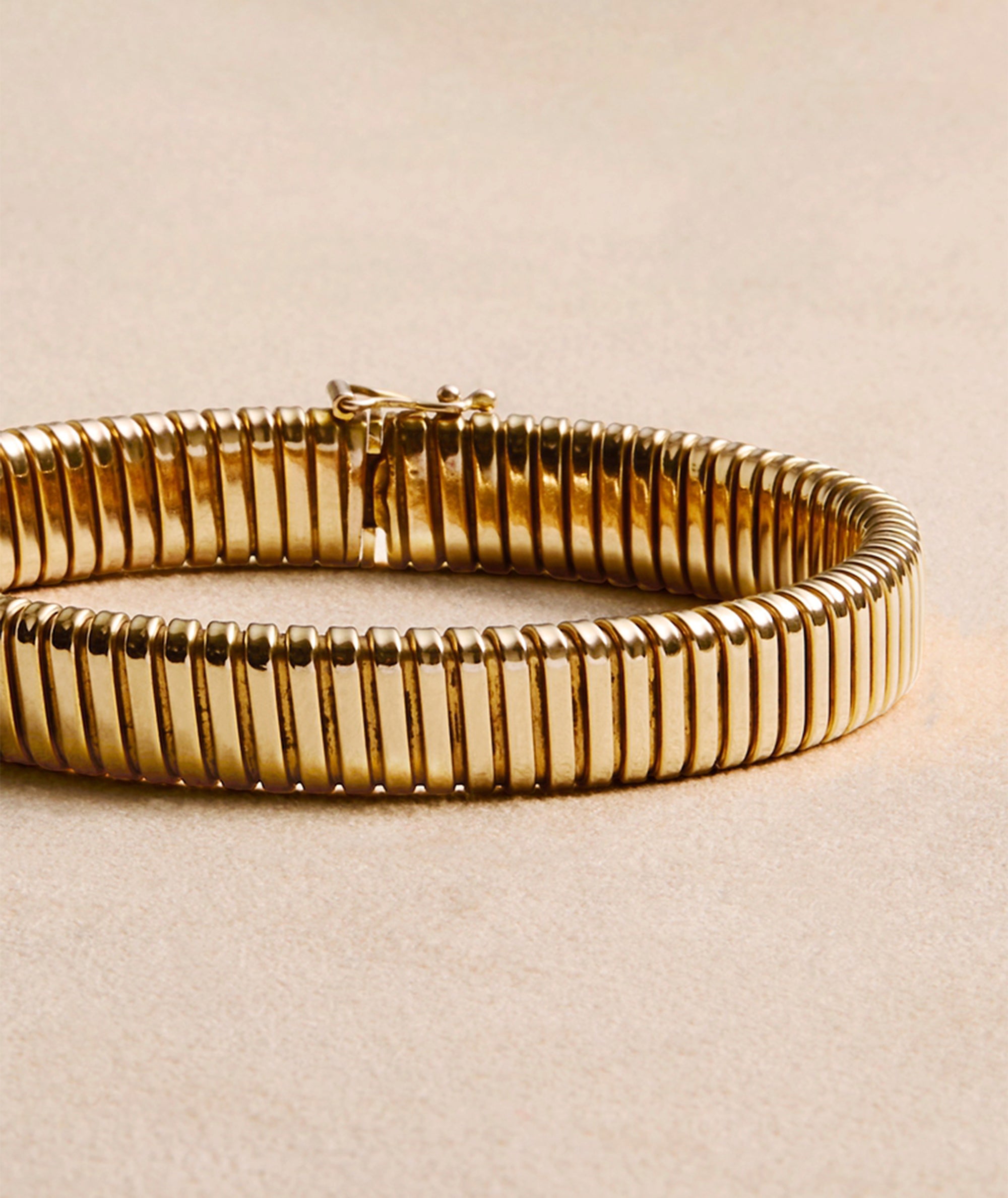 Vintage bracelet in yellow gold. Exclusively sourced for EREDE Curated.