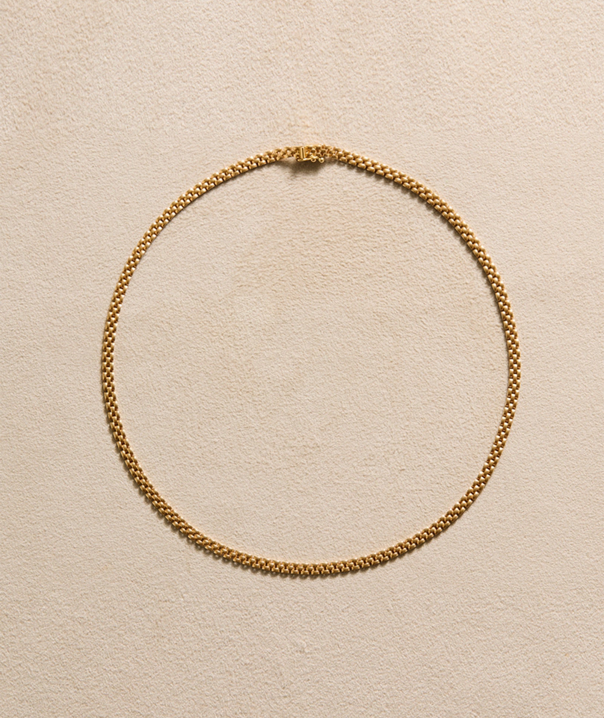 Vintage chain necklace in yellow gold. Exclusively sourced for EREDE Curated.