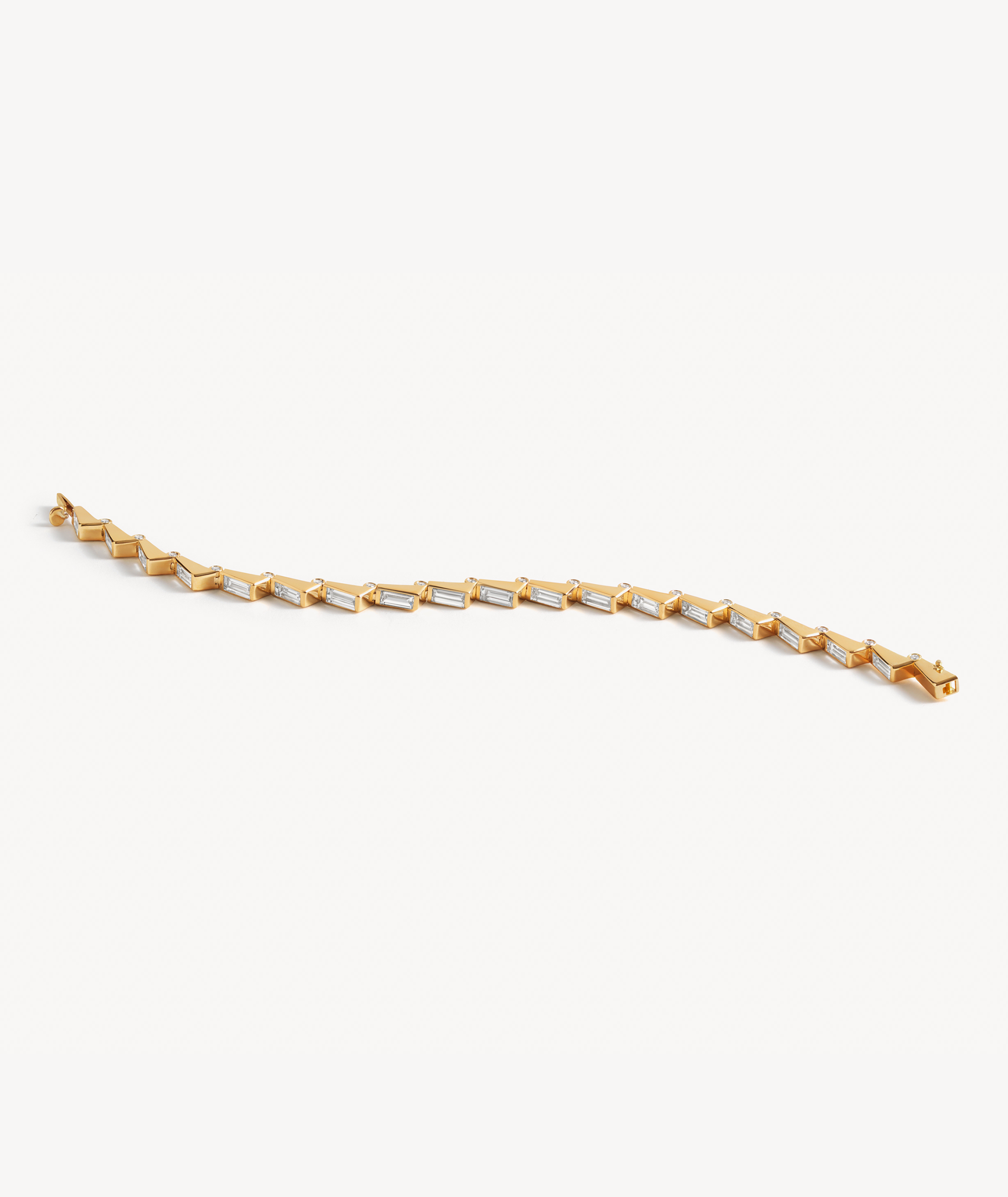 EREDE bracelet in 18k recycled yellow gold and lab-grown diamonds.