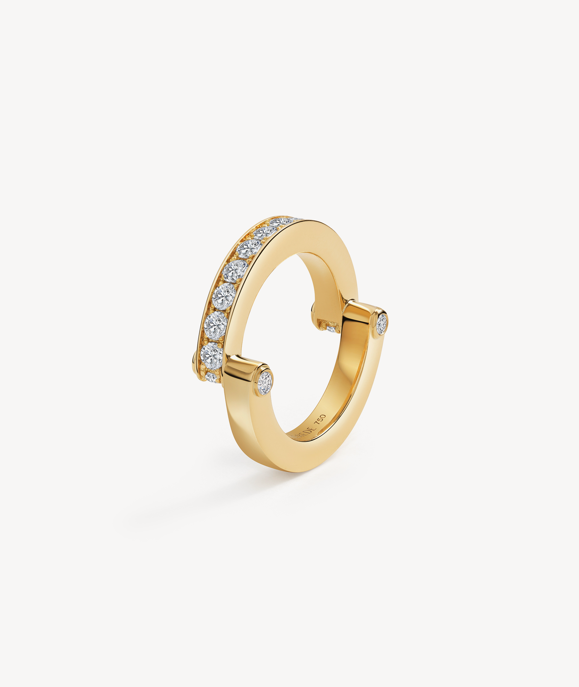 EREDE ring in 18k recycled yellow gold and lab-grown diamonds.