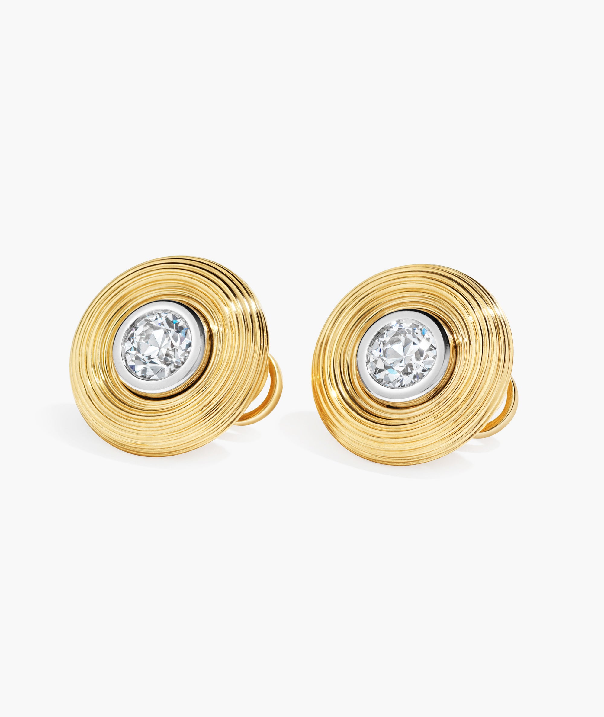 Jumbo Delta Studs