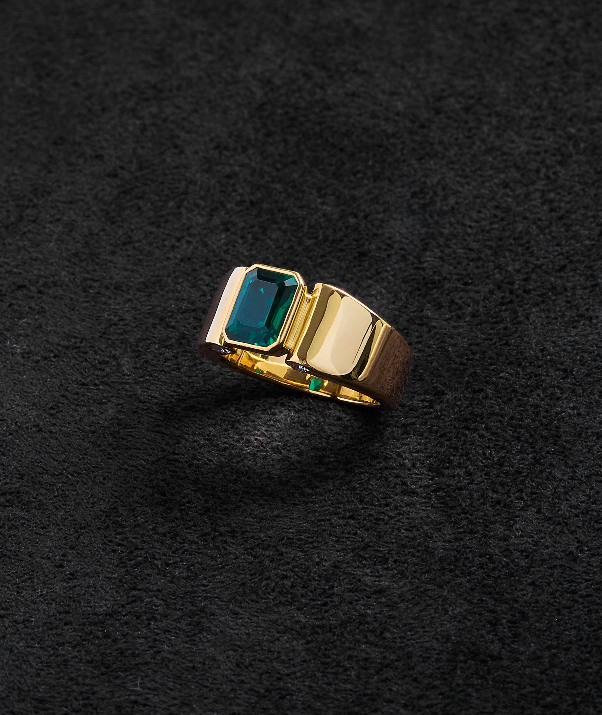Axle Emerald Ring